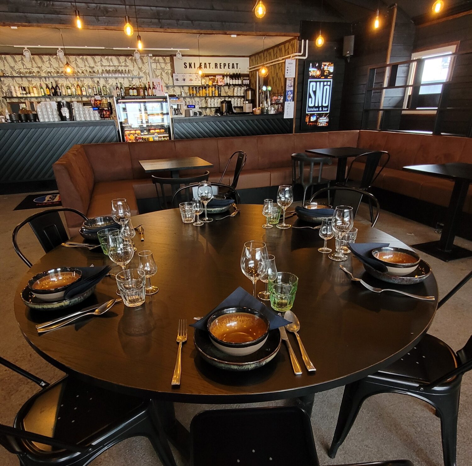 snö kitchen & bar upea miljöö talma ski alueella